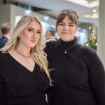 Vorschaubild: Kolleginnen bei der Weihnachtsfeier • © ADAC Dienstleistungs-Center GmbH