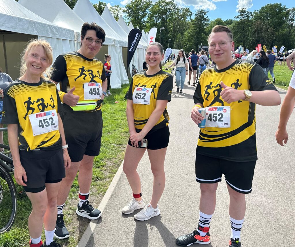 Das Team voller Vorfreude auf den Lauf © ADAC Dienstleistungs-Center GmbH