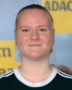 Portrait Lisa-Marie Veit, Auszubildende bei der ADAC Dienstleistungs-Center GmbH